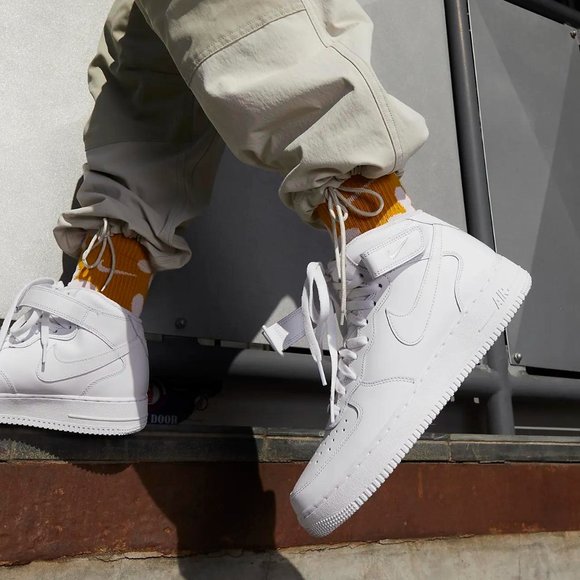 Nike Other - NIKE Air Force 1 Mid '07